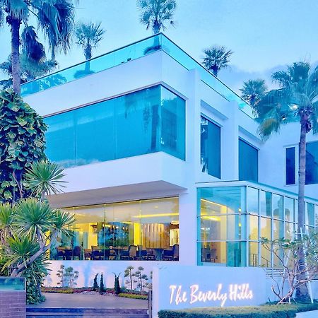 The Beverly Hills Hotel Nakhon Ratchasima Extérieur photo