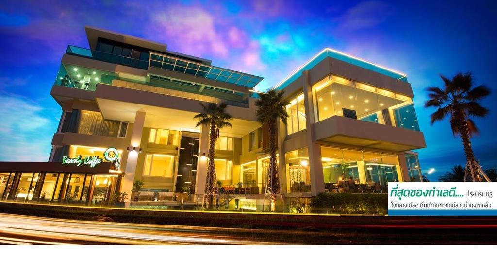 The Beverly Hills Hotel Nakhon Ratchasima Extérieur photo