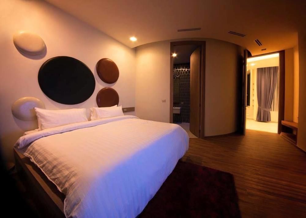 The Beverly Hills Hotel Nakhon Ratchasima Extérieur photo